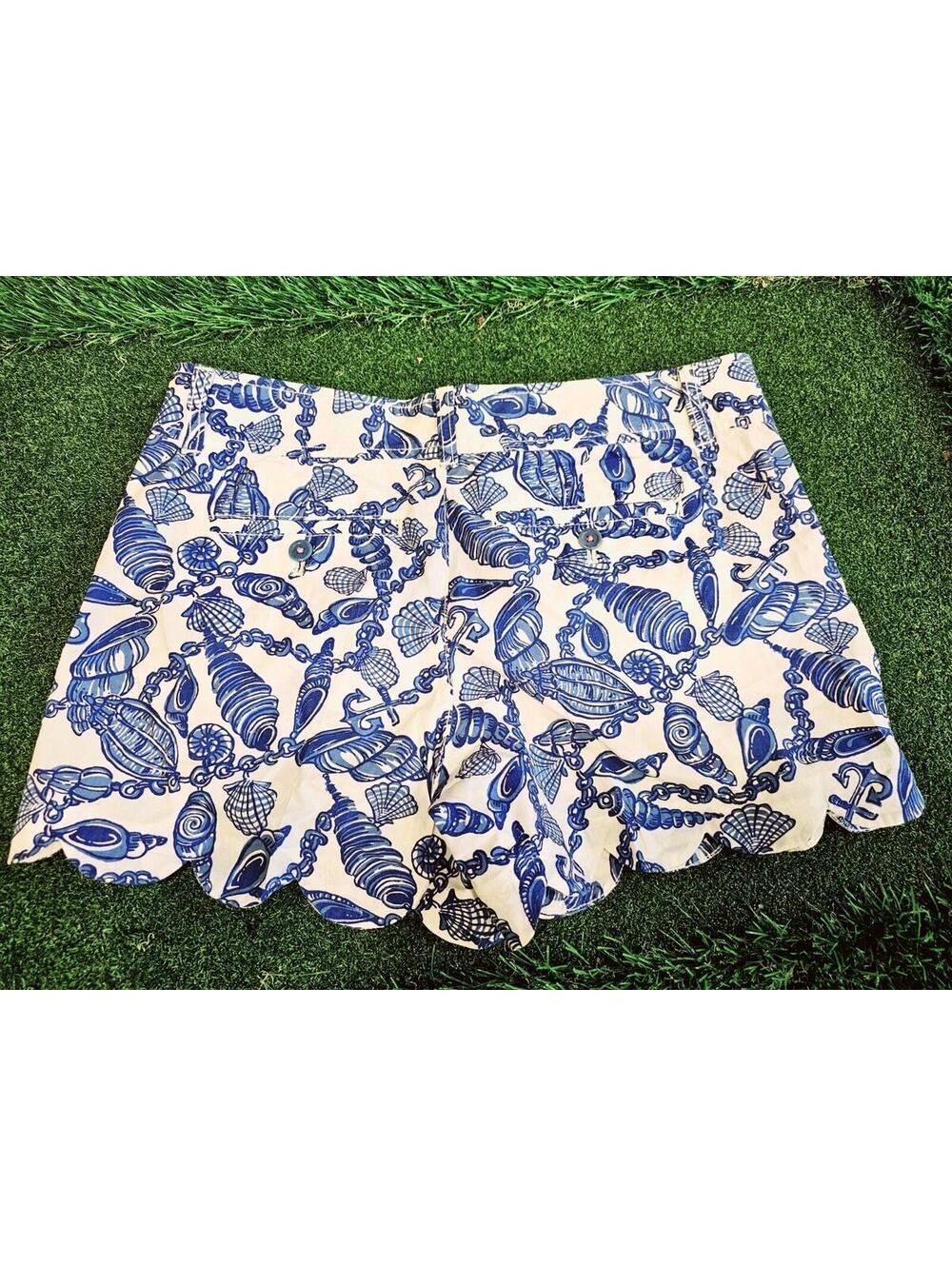 Lilly Pulitzer Blue White Sea Shell Print Scalloped Edge Shorts - size 4